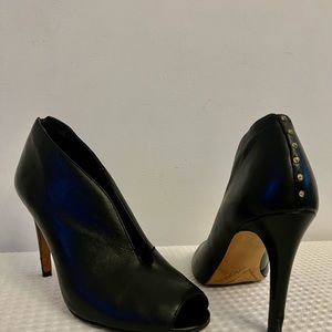Halogen black leather booties